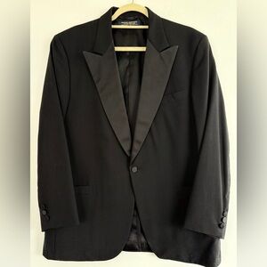 Brooks Brothers Elegant 1818 Black Tuxedo Jacket and Pants